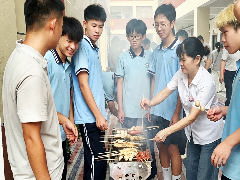 湛江本地教育孩子不听话学校联系电话